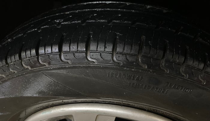2016 Renault Kwid RXL, Petrol, Manual, 17,520 km, Right Front Tyre Tread