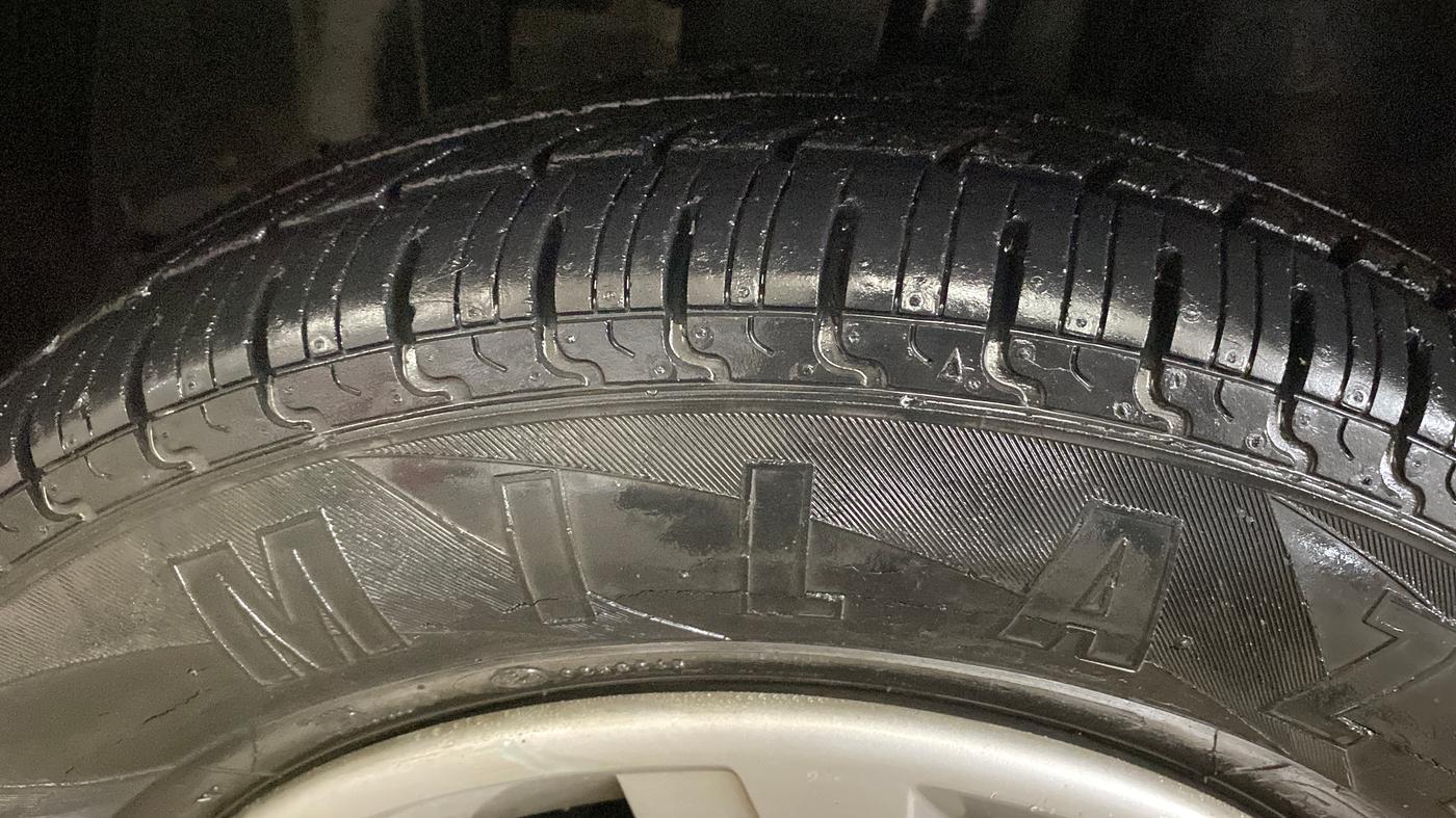 2016 Renault Kwid RXL, Petrol, Manual, 17,454 km, Left Front Tyre Tread
