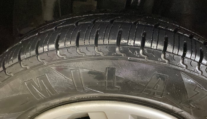 2016 Renault Kwid RXL, Petrol, Manual, 17,520 km, Left Front Tyre Tread