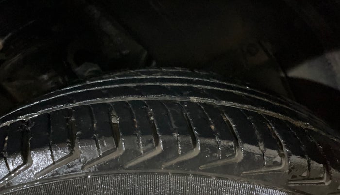 2021 Maruti New Wagon-R LXI CNG 1.0, CNG, Manual, 60,031 km, Right Front Tyre Tread