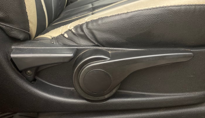 2018 Tata Tiago XZA PETROL, Petrol, Automatic, 58,769 km, Driver Side Adjustment Panel