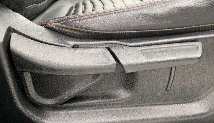 2021 KIA SONET GTX PLUS 1.0 IMT, Petrol, Manual, 65,361 km, Driver Side Adjustment Panel