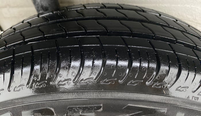 2020 Maruti S PRESSO VXI PLUS, Petrol, Manual, 8,483 km, Right Rear Tyre Tread
