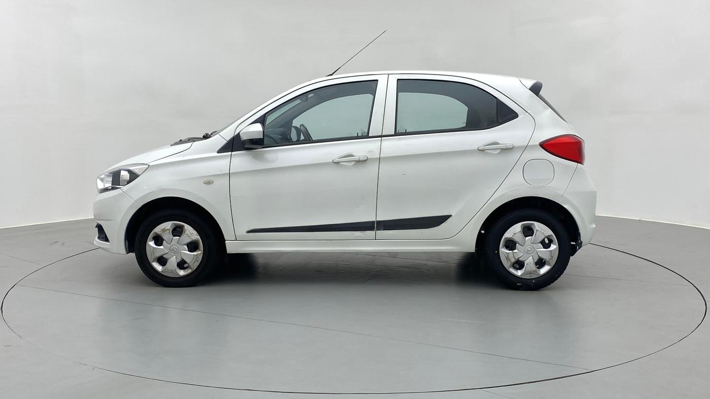 2017 Tata Tiago XT 1.2 REVOTRON, Petrol, Manual, 43,453 km, Left Side