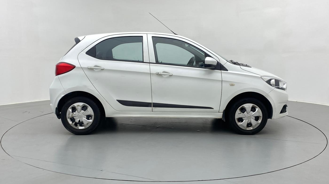 2017 Tata Tiago XT 1.2 REVOTRON, Petrol, Manual, 43,453 km, Right Side View