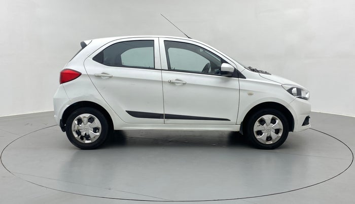 2017 Tata Tiago XT 1.2 REVOTRON, Petrol, Manual, 43,453 km, Right Side View