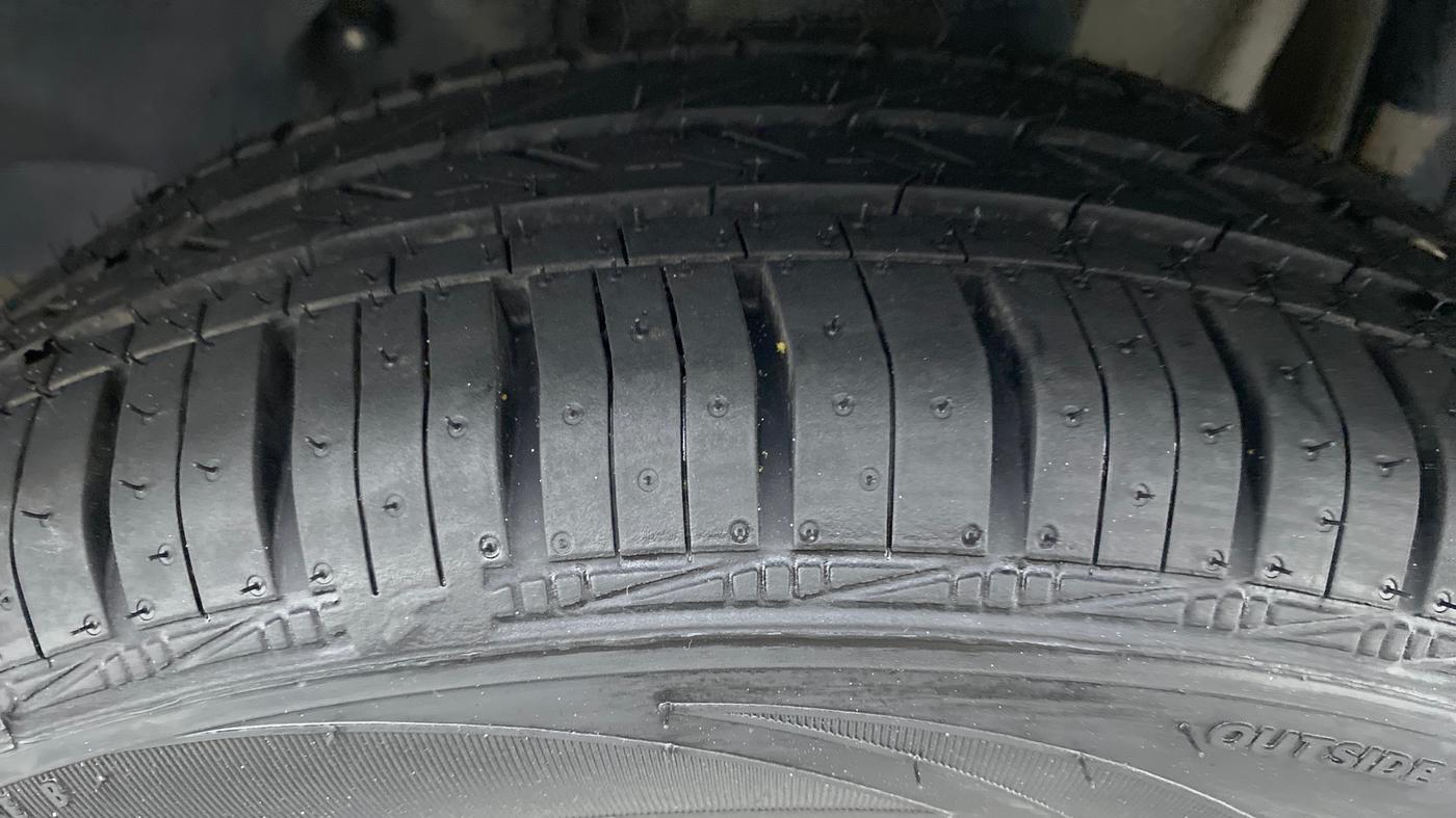 2017 Tata Tiago XT 1.2 REVOTRON, Petrol, Manual, 43,453 km, Left Rear Tyre Tread