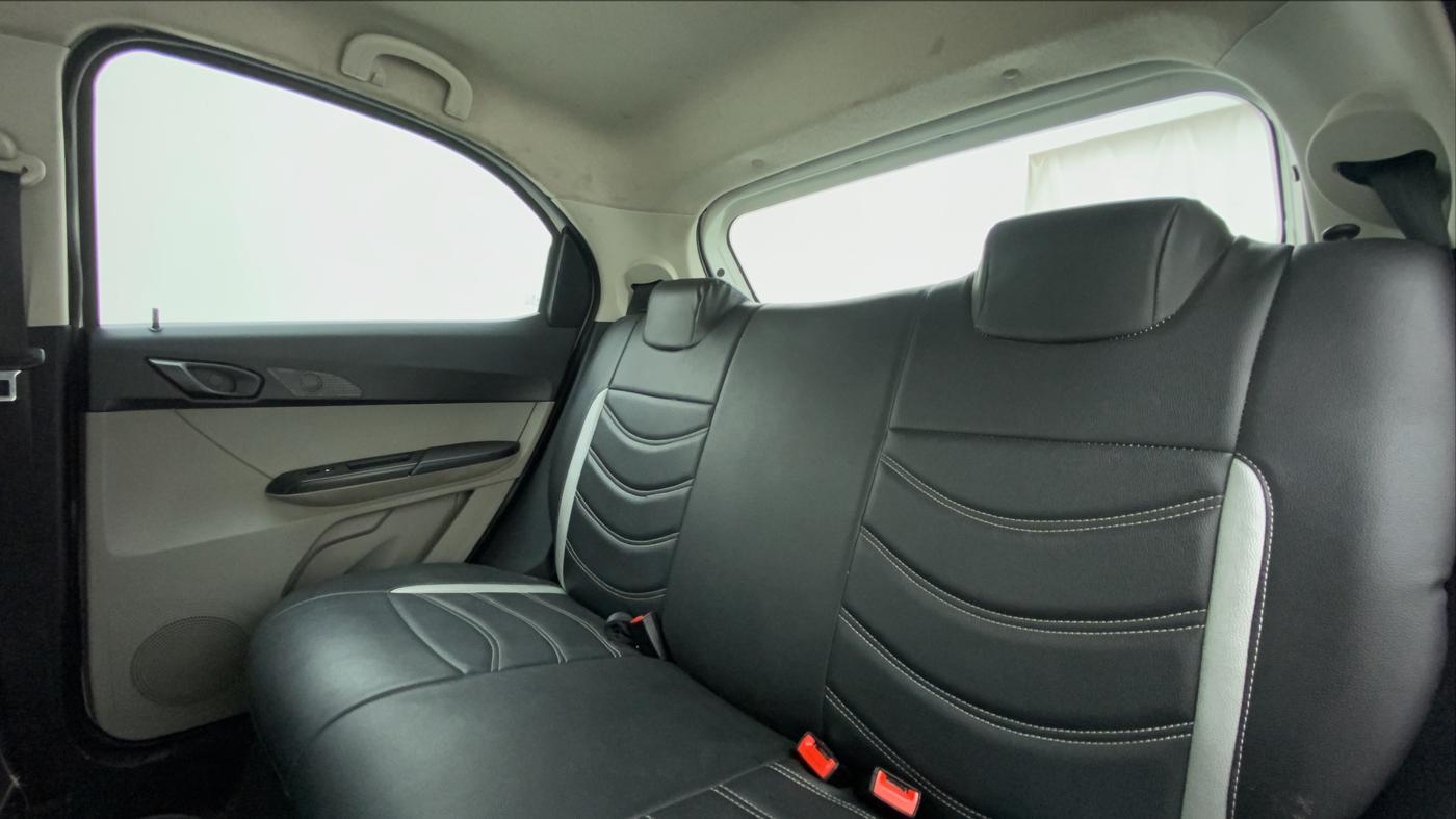 2017 Tata Tiago XT 1.2 REVOTRON, Petrol, Manual, 43,453 km, Right Side Rear Door Cabin
