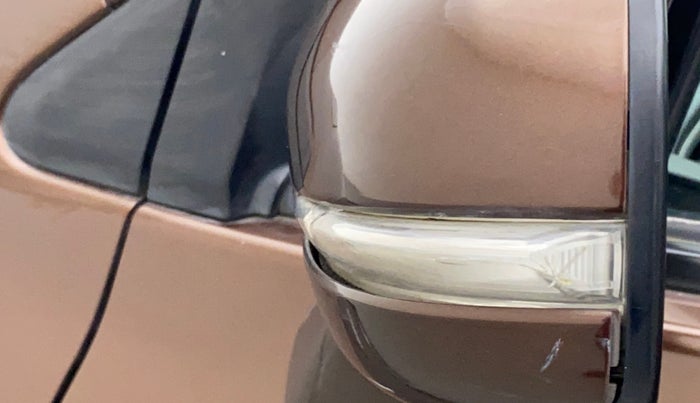 2016 Maruti S Cross ZETA 1.3, Diesel, Manual, 54,420 km, Left rear-view mirror - Indicator light has minor damage