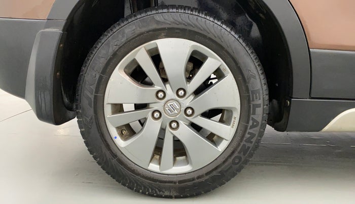 2016 Maruti S Cross ZETA 1.3, Diesel, Manual, 54,420 km, Right Rear Wheel