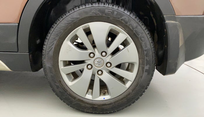 2016 Maruti S Cross ZETA 1.3, Diesel, Manual, 54,420 km, Left Rear Wheel
