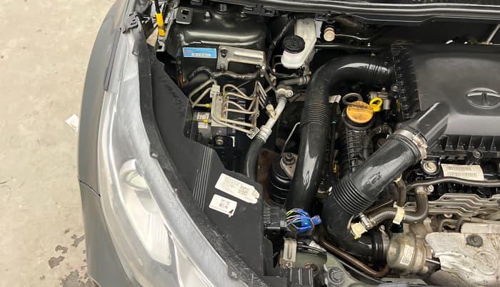 2020 Tata NEXON XZ PLUS (O) PETROL, Petrol, Manual, 58,383 km, Engine View - Right
