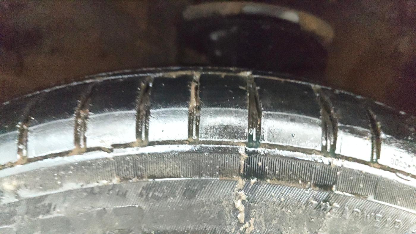 2013 Hyundai i10 MAGNA 1.2, Petrol, Manual, 83,535 km, Left Front Tyre Tread