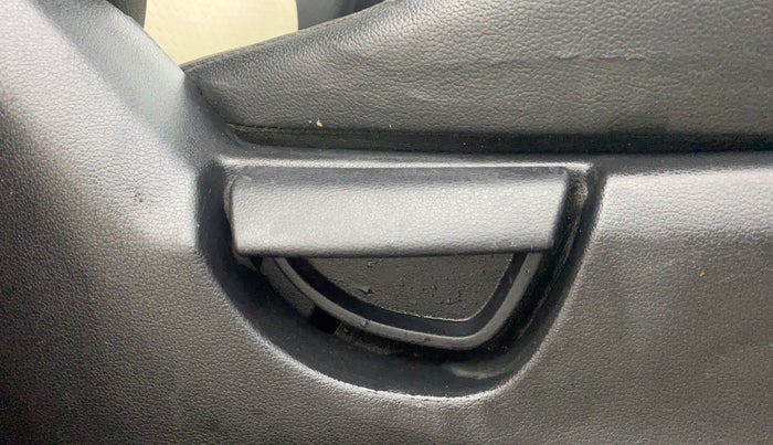 2020 Hyundai NEW SANTRO SPORTZ AMT, Petrol, Automatic, 48,018 km, Driver Side Adjustment Panel