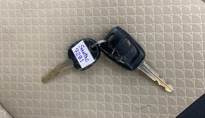 2020 Hyundai NEW SANTRO SPORTZ AMT, Petrol, Automatic, 48,018 km, Key Close Up