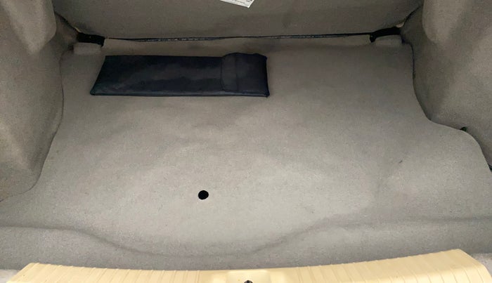 2016 Ford Figo Aspire TREND 1.2 PETROL, Petrol, Manual, 51,719 km, Boot Inside