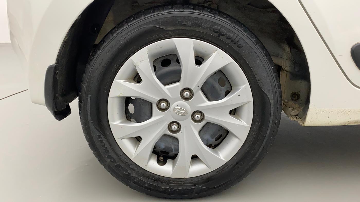 2015 Hyundai Grand i10 MAGNA 1.2 KAPPA VTVT, Petrol, Manual, 30,712 km, Right Rear Wheel
