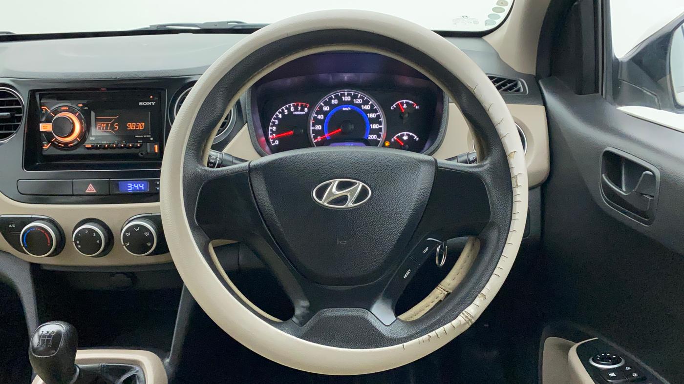 2015 Hyundai Grand i10 MAGNA 1.2 KAPPA VTVT, Petrol, Manual, 30,712 km, Steering Wheel Close Up