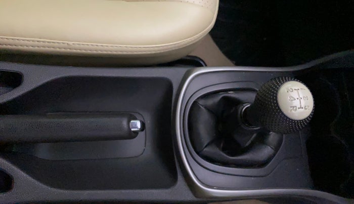 2018 Honda City 1.5L I-VTEC V MT, Petrol, Manual, 46,463 km, Gear Lever