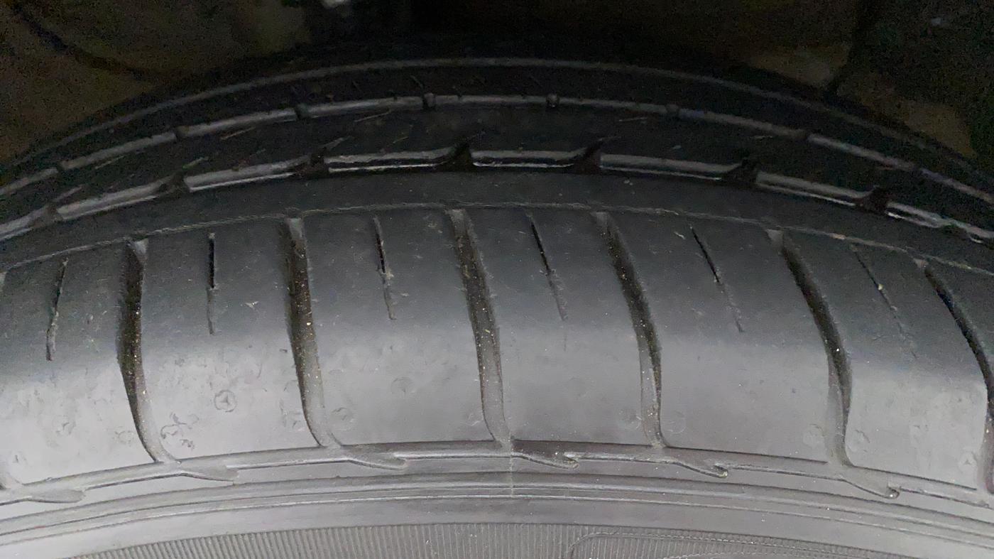 2019 Hyundai Creta 1.6 VTVT SX AUTO, Petrol, Automatic, 21,358 km, Right Front Tyre Tread