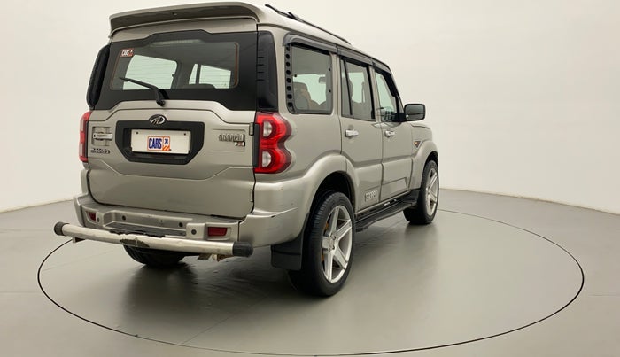 2015 Mahindra Scorpio S8, Diesel, Manual, 81,749 km, Right Back Diagonal