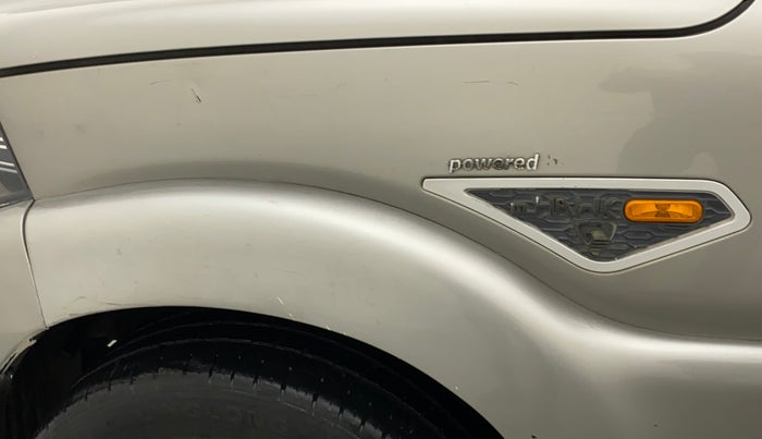 2015 Mahindra Scorpio S8, Diesel, Manual, 81,749 km, Left fender - Minor scratches