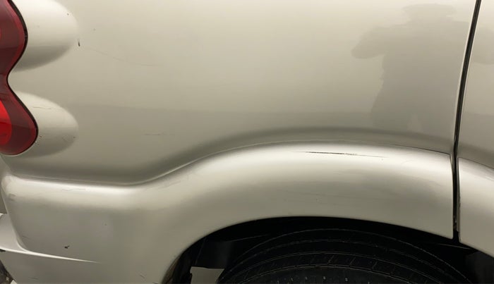 2015 Mahindra Scorpio S8, Diesel, Manual, 81,749 km, Right quarter panel - Minor scratches