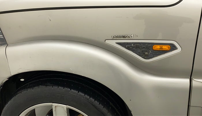 2015 Mahindra Scorpio S8, Diesel, Manual, 81,749 km, Left fender - Slightly dented