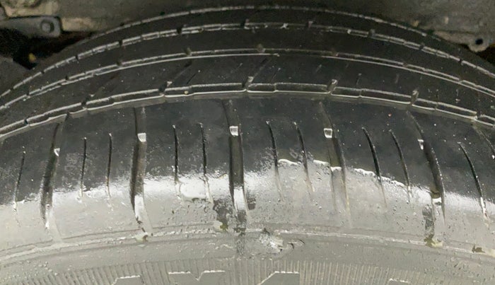 2015 Mahindra Scorpio S8, Diesel, Manual, 81,749 km, Left Rear Tyre Tread