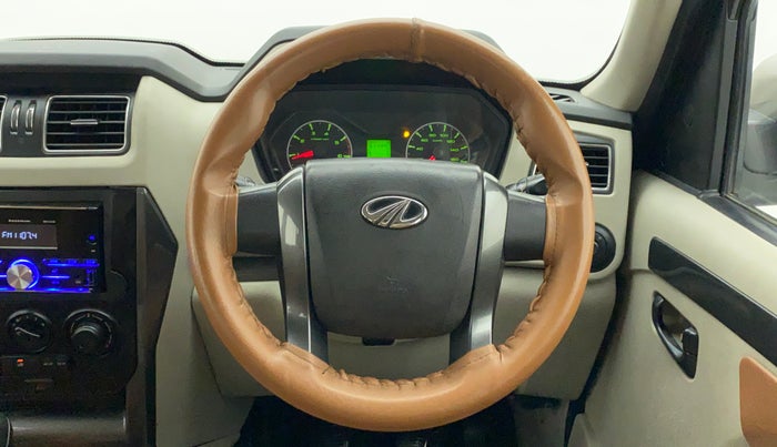 2015 Mahindra Scorpio S8, Diesel, Manual, 81,749 km, Steering Wheel Close Up