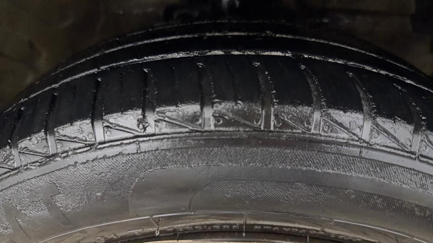 2019 Maruti Celerio VXI, CNG, Manual, 59,791 km, Right Front Tyre Tread