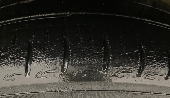 2022 Hyundai AURA SX PLUS 1.2 AMT, Petrol, Automatic, 36,263 km, Right Rear Tyre Tread