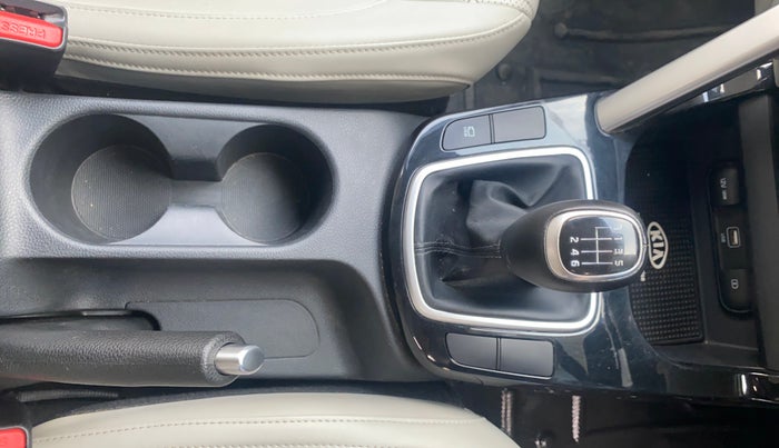 2021 KIA SELTOS HTX 1.5 PETROL, Petrol, Manual, 34,608 km, Gear Lever