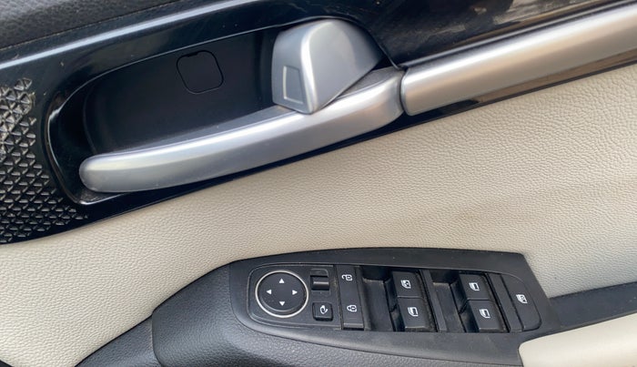 2021 KIA SELTOS HTX 1.5 PETROL, Petrol, Manual, 34,608 km, Driver Side Door Panels Control