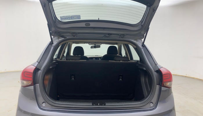 2020 Hyundai Elite i20 ASTA 1.2 (O), Petrol, Manual, 56,410 km, Boot Inside