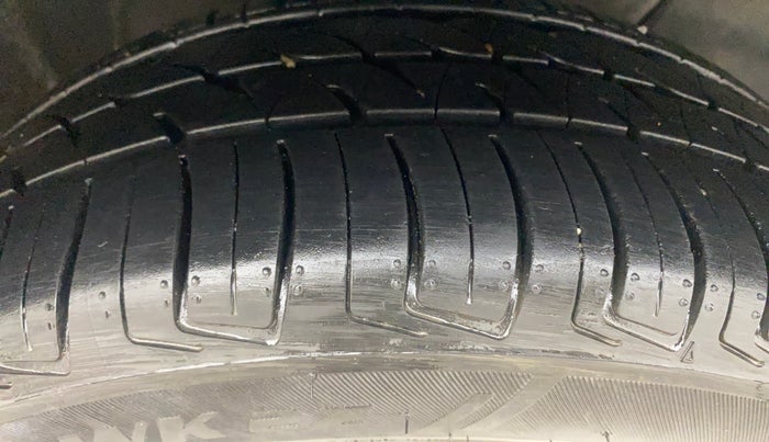2020 Hyundai Elite i20 ASTA 1.2 (O), Petrol, Manual, 56,410 km, Right Front Tyre Tread