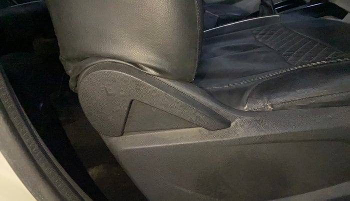 2017 Ford Ecosport TREND 1.5L DIESEL, Diesel, Manual, 97,626 km, Driver Side Adjustment Panel