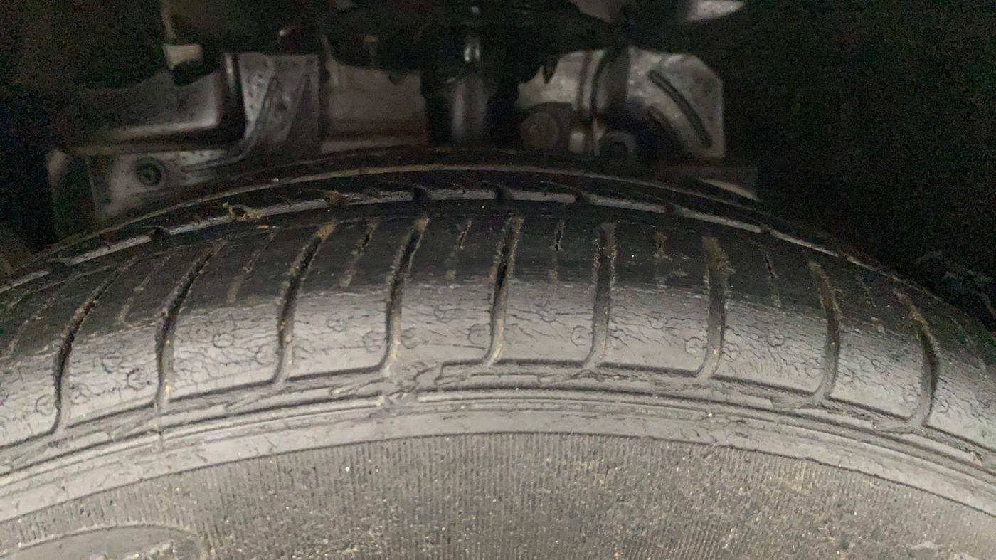 2020 Ford FREESTYLE TITANIUM 1.2 PETROL, Petrol, Manual, 41,997 km, Left Front Tyre Tread
