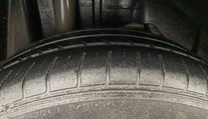 2020 Ford FREESTYLE TITANIUM 1.2 PETROL, Petrol, Manual, 41,997 km, Right Rear Tyre Tread