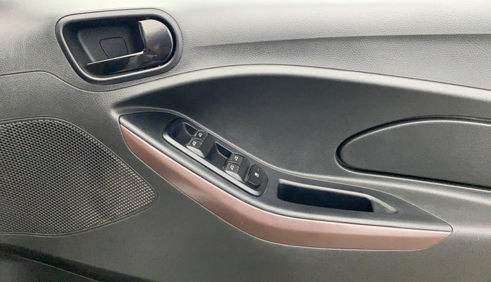 2020 Ford FREESTYLE TITANIUM 1.2 PETROL, Petrol, Manual, 41,997 km, Driver Side Door Panels Control
