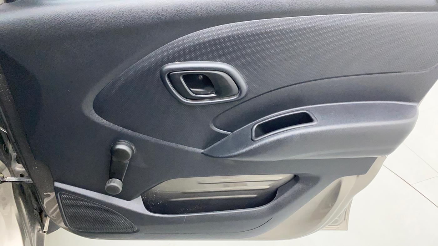 2019 Datsun Redi Go A, Petrol, Manual, 15,528 km, Driver Side Door Panels Control