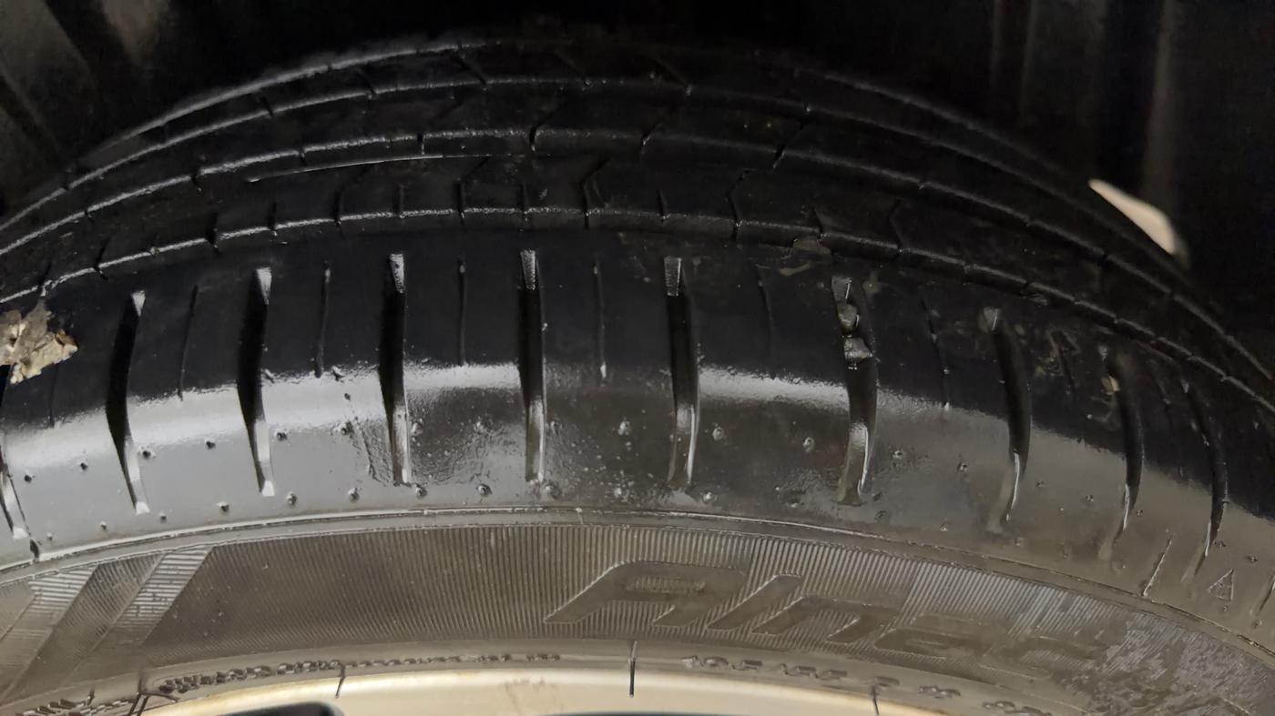 2025 Toyota Glanza V AMT, Petrol, Automatic, 16,921 km, Left Rear Tyre Tread