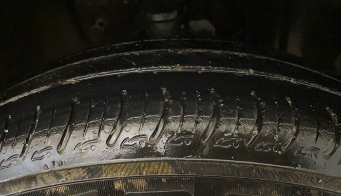 2022 Maruti New Wagon-R VXI CNG 1.0, CNG, Manual, 77,022 km, Right Front Tyre Tread