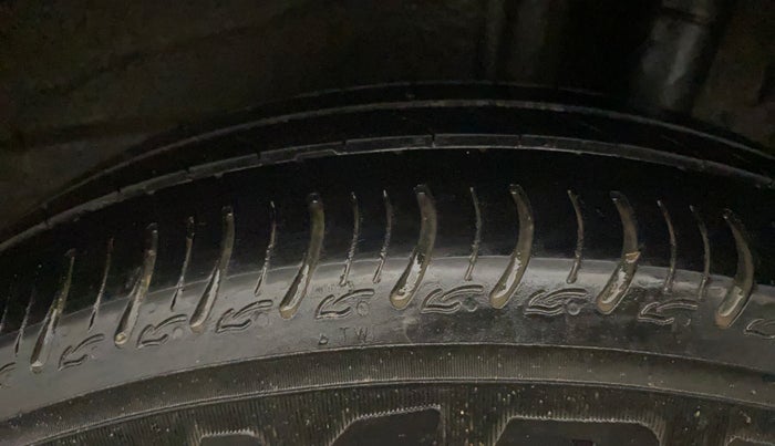 2022 Maruti New Wagon-R VXI CNG 1.0, CNG, Manual, 77,022 km, Left Rear Tyre Tread