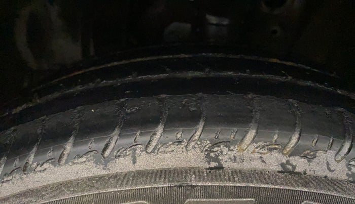 2022 Maruti New Wagon-R VXI CNG 1.0, CNG, Manual, 77,022 km, Left Front Tyre Tread