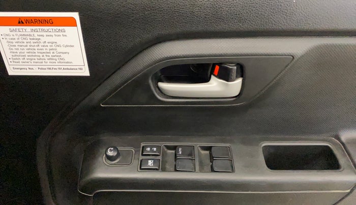 2022 Maruti New Wagon-R VXI CNG 1.0, CNG, Manual, 77,022 km, Driver Side Door Panels Control
