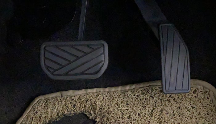 2021 Maruti S PRESSO VXI PLUS AMT, Petrol, Automatic, 25,490 km, Pedals