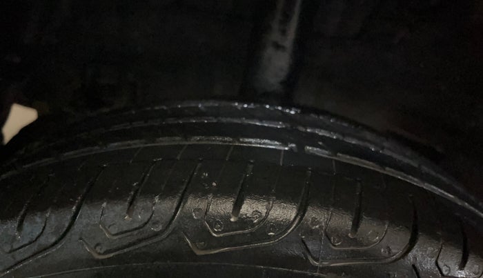 2015 Hyundai Grand i10 ASTA AT 1.2 KAPPA VTVT, Petrol, Automatic, 80,939 km, Right Rear Tyre Tread