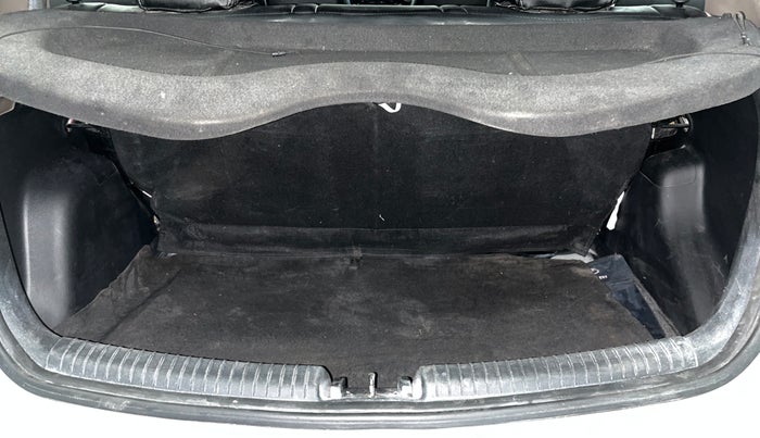 2015 Hyundai Grand i10 ASTA AT 1.2 KAPPA VTVT, Petrol, Automatic, 80,939 km, Boot Inside