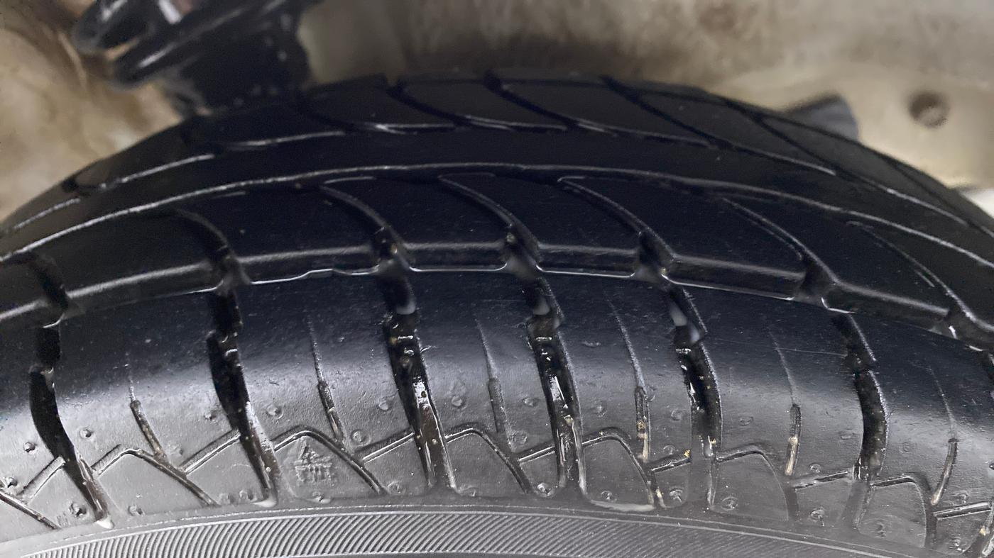 2019 Maruti Alto 800 LXI, Petrol, Manual, 29,121 km, Right Front Tyre Tread